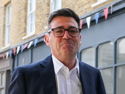 Burnham Langsung Telepon Trump Usai Resmi Jadi PM Inggris