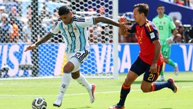 Soccer Football - FIFA World Cup 2026 - Final - Spain v Argentina - New York/New Jersey Stadium, East Rutherford, New Jersey, U.S. - July 19, 2026 Argentina's Cristian Romero in action with Spain's Mikel Oyarzabal IMAGN IMAGES via Reuters/Vincent Car