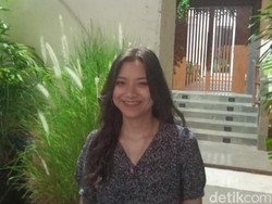 Ogah Panggung Megah, Danilla Riyadi Lebih Pilih Tampil Intimate Bareng Fans