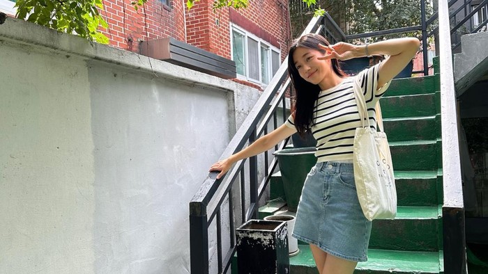 Get The Look: Casual Summer Style ala Roh Yoon Seo Pemain Drakor The East Palace