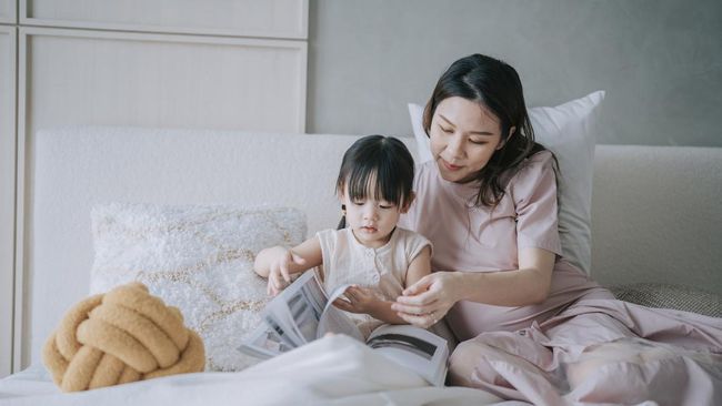 Kebiasaan Sederhana Sebelum Tidur Ini Bisa Bantu Melatih Emosi Dan Bahasa Anak