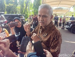 15 Juta Orang RI Belum Punya Rekening