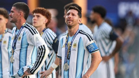 Argentina's forward #10 Lionel Messi reacts after losing the 2026 World Cup football tournament final match between Spain and Argentina at the New York/New Jersey Stadium in East Rutherford on July 19, 2026.  (Photo by PATRICIA DE MELO MOREIRA / AFP)