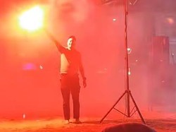 Viral Ajudan Walkot Parepare Nyalakan Flare Berujung Ribut dengan Warga