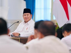 Regulasi Berbelit, Prabowo Minta Single National Identity Card Segera Dieksekusi