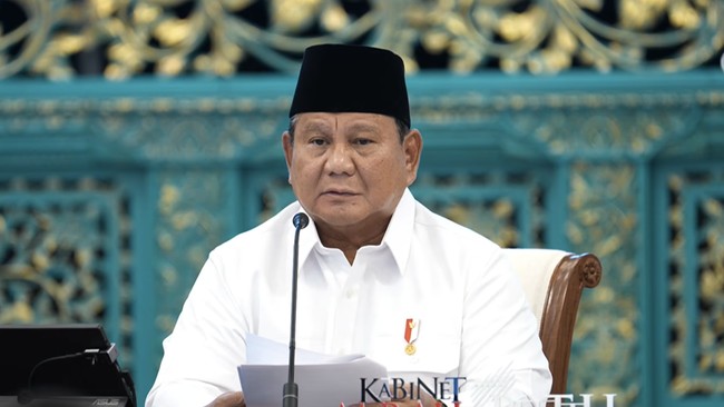 Prabowo Resmikan Renovasi Stasiun Tawang-Akad Massal KPR di Batang