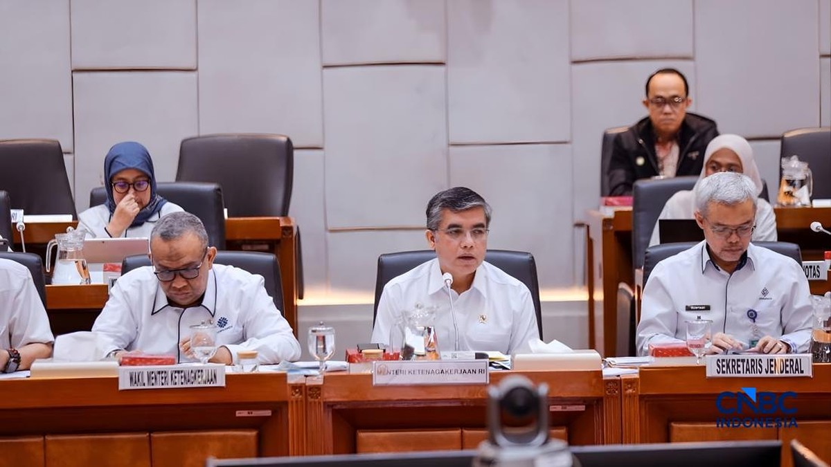 Satgas PHK Pelototi Perusahaan di RI, Bisa Tahu Lagi Sehat atau Tidak