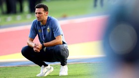 Soccer Football - FIFA World Cup 2026 - Final - Spain v Argentina - New York/New Jersey Stadium, East Rutherford, New Jersey, U.S. - July 19, 2026 Argentina coach Lionel Scaloni looks dejected after losing the World Cup final REUTERS/Agustin Marcaria