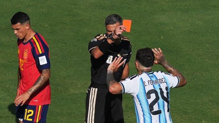 Fans Argentina disebut membuat petisi meminta final Piala Dunia 2026 melawan Spanyol diulang.