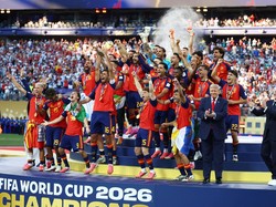 Soccer Football - FIFA World Cup 2026 - Final - Spain v Argentina - New York/New Jersey Stadium, East Rutherford, New Jersey, U.S. - July 19, 2026 U.S. President Donald Trump and FIFA President Gianni Infantino are seen as Spain players celebrate wit