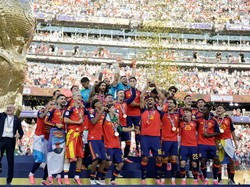 Spain teammates celebrate their victory in the 2026 World Cup final at New York New Jersey Stadium in East Rutherford, New Jersey, U.S., July 19, 2026. REUTERS/Evan Vucci