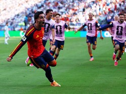 Soccer Football - FIFA World Cup 2026 - Final - Spain v Argentina - New York/New Jersey Stadium, East Rutherford, New Jersey, U.S. - July 19, 2026 Spain's Ferran Torres celebrates scoring their first goal REUTERS/Kai Pfaffenbach