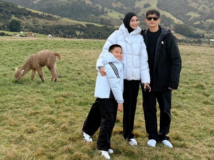 Keseruan Citra Kirana & Rezky Adhitya Kembali Ajak Anak Campervan Keliling New Zeland