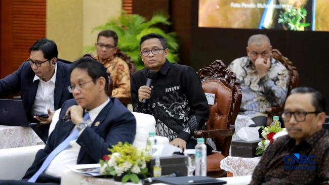 Dirjen Pajak Usul Perombakan Pegawai era Purbaya Dibatalkan
