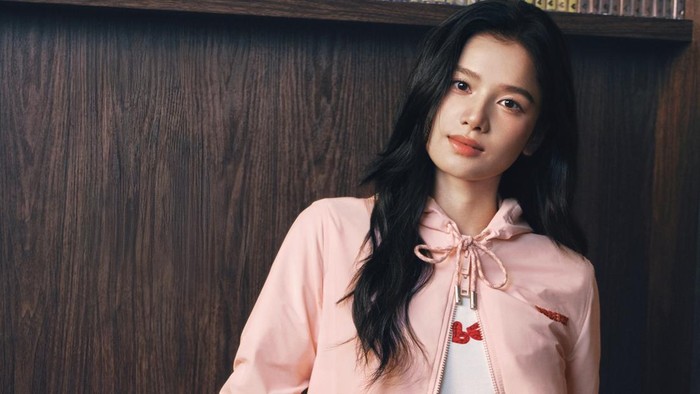 Gaya Kasual Naik Level di Tangan Miu Miu, Burberry, dan Ferragamo
