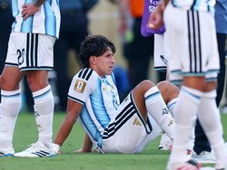 Simeone Ikat Sepatu, Argentina pun Kebobolan!