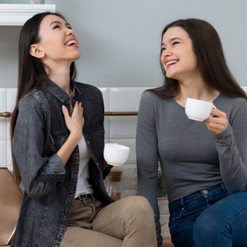 5 Ciri Kepribadian Orang yang Asyik Diajak Ngobrol