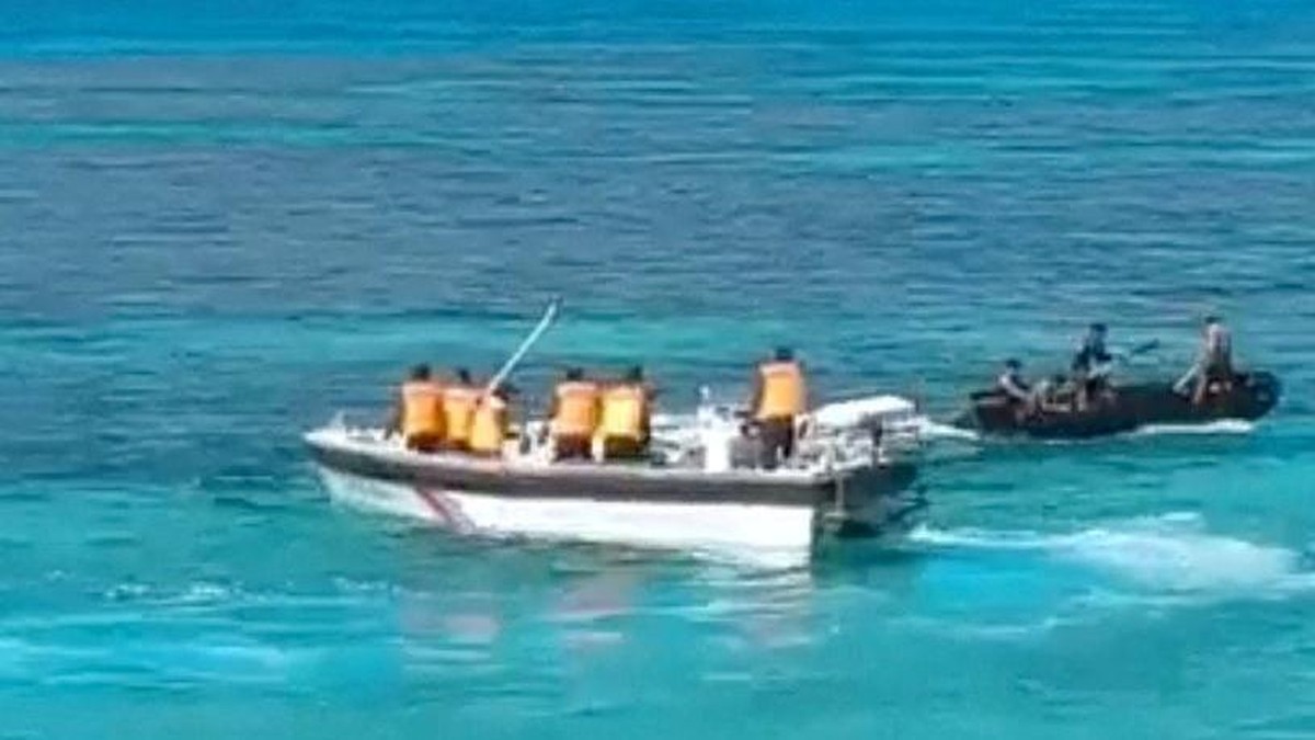 China Ngamuk di Laut China Selatan, Kapal Filipina Dihujani Meriam Air