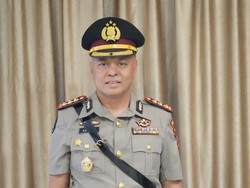 Kapolda Riau Lantik Kabid Humas Baru Kombes Akmadi
