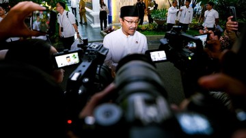 Mensos Pastikan Verifikasi Data Bansos Berlanjut Usai Arahan Presiden