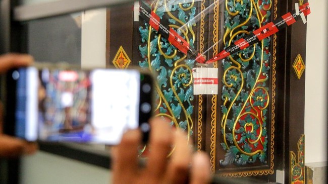 OTT Bupati Lombok Barat Lalu Ahmad Zaini