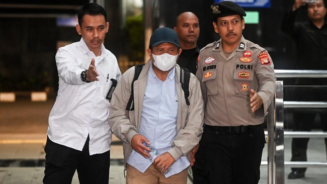 OTT Bupati Lombok Barat Lalu Ahmad Zaini