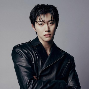 Kwak Dong Yeon Umumkan Jadwal Keberangkatan Wajib Militer