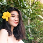 5 Manfaat Bunga Sepatu untuk Rambut Tebal Alami