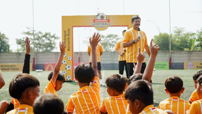 200 Talenta Muda Ikut Football Clinic Bersama Indra Sjafri, 40 Anak Prasejahtera Digratiskan