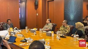 Menteri Hukum Supratman Andi Agtas dan CT