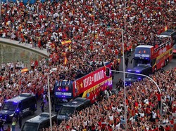 Spanyol Pawai Juara Piala Dunia, Kota Madrid Jadi Merah