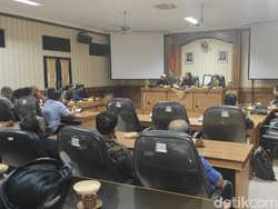 DLHK Badung Semprot Vendor soal Sampah Menumpuk di TPS3R Sempidi