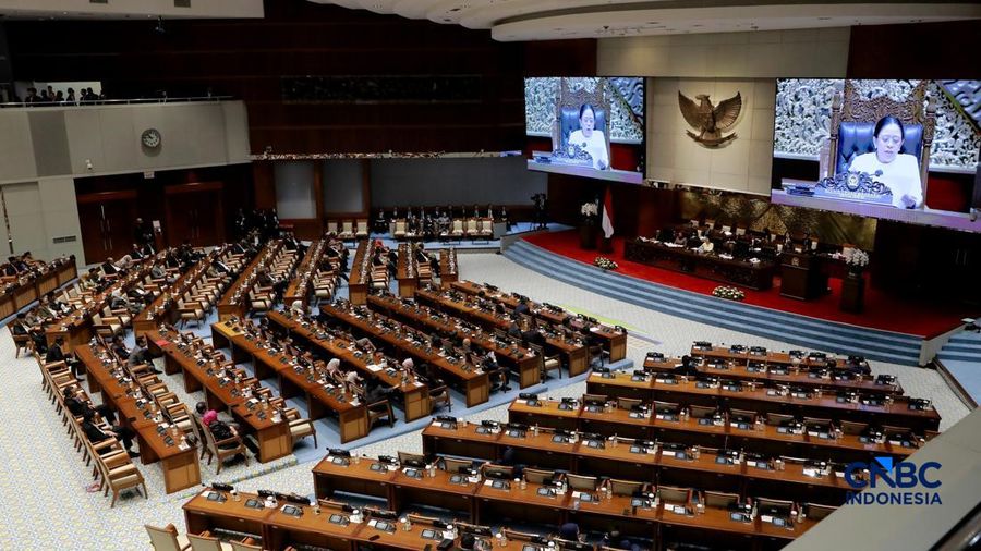 Rapat Paripurna DPR RI Ke-26 Masa Persidangan V Tahun Sidang 2025–2026 secara resmi telah mengesahkan Rancangan Undang-Undang tentang Pusat Finansial Internasional Indonesia (RUU PFII) menjadi Undang-Undang, Jakarta, Selasa, (21/7/2026). (CNBC Indo