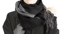 Beda dari Pashmina Biasa, Ini yang Perlu Kamu Tahu Soal Syal Bahan Cashmere
