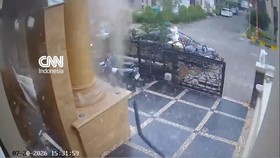 Detik-detik Ledakan di Rumah Grand Polonia Terekam CCTV