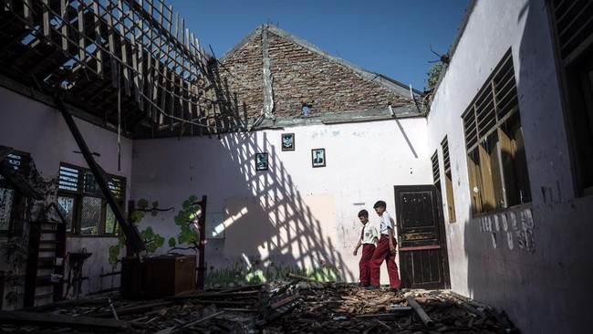 Atap Bangunan SD Negeri Tanggirejo di Grobogan Ambruk