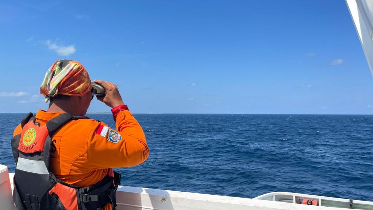 Basarnas Sisir Pulau Sabalana hingga Laut NTB Cari Korban KM Salsa