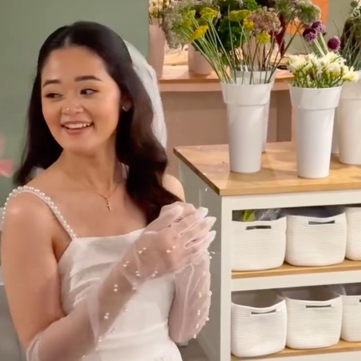 <p>Melalui unggahan di Instagram, Gisela membagikan momen keseruan acara <em>bridal showe</em>r-nya. Acara <em>bridal shower</em> Gisela ini digelar di salah satu restoran di Toronto, Kanada. Seperti diketahui, Gisela saat ini menetap di Kanada untuk meniti karier di sana. (Foto: Instagram @giselacindy12)</p>