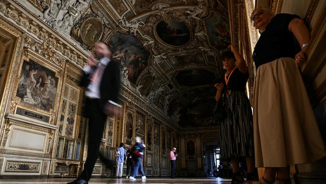 Galeri Apollo Museum Louvre Dibuka Kembali Usai Perampokan 2025