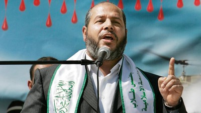 FILE PHOTO: Senior Hamas leader Khalil al-Hayya, who lost his son last week in an Israeli airstrike, speaks during an anti-Israel rally organised by the Hamas movement in Gaza March 4, 2008. Egypt called on Tuesday for a ceasefire between Israel and