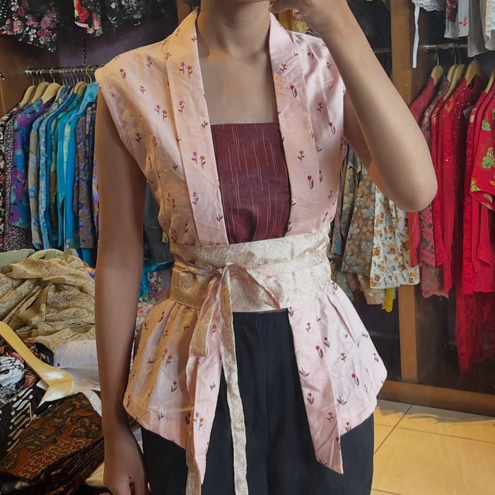 Kebaya Oma