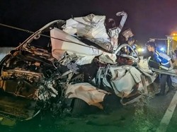 Kronologi Hiace Tabrak Truk di Tol Pandaan Tewaskan 3 Orang