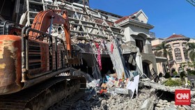 Ledakan yang terjadi di rumah mewah di Grand Polonia Medan diduga berasal dari dapur rumah nomor 3B. Tim Labfor Polda Sumut menemukan adanya gas metana di dalam dapur.