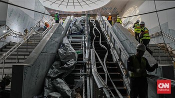 Menyusuri Konstruksi Stasiun MRT Monas