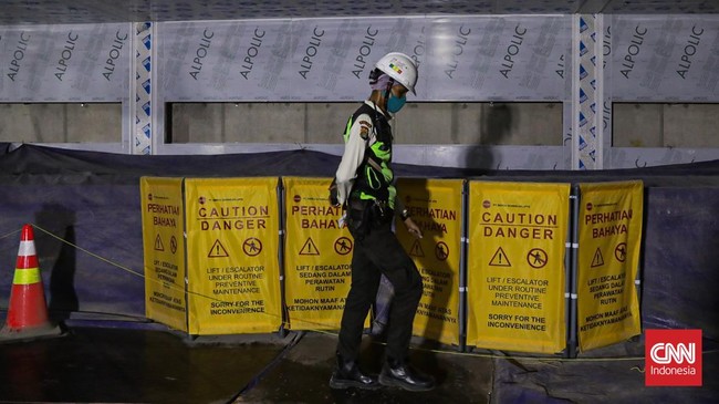 Menyusuri Konstruksi Stasiun MRT Monas