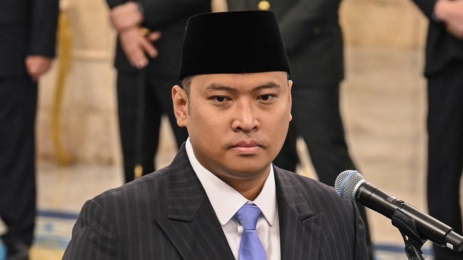 Pelantikan Kepala BGN dan Gubernur URI di Istana Negara