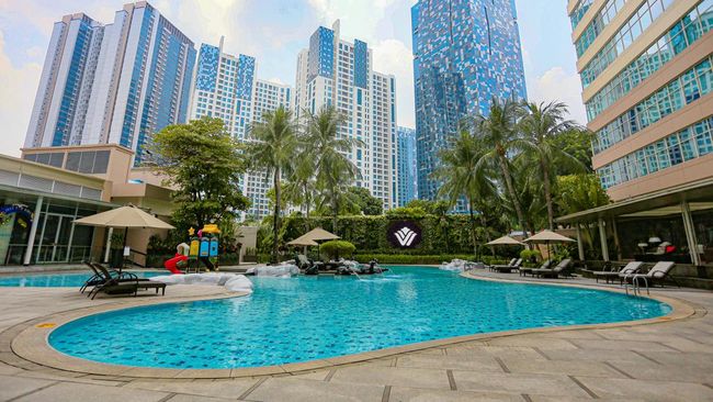 Lagoon Pool, kolam renang outdoor di Wyndham Casablanca Jakarta