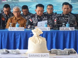 TNI AL Gagalkan Penyelundupan 1,9 Ton Pasir Timah ke Malaysia di Perairan Karimun