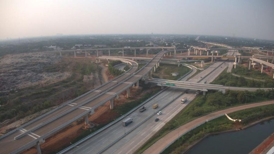 PT Hutama Karya Infrastruktur (HKI) nan tergabung dalam Kerja Sama Operasi (KSO) WIKA-PP-KMK-HKI terus mempercepat pengerjaan Proyek Tol Jakarta-Cikampek II Selatan Paket 2A. (Dok. HKI)