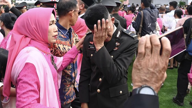 Upacara Prasetya Perwira TNI POLRI